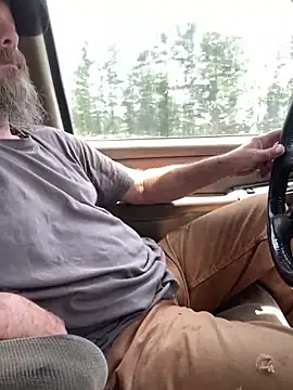 Snapshot of Themechanic420 chatting on July 2026 06:50:01 PM Themechanic420 online show from July 2026 06:50:01 PM