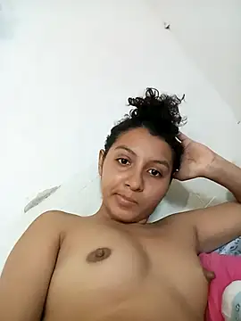 SiraJones-13 online show from November 2025 04:51:01 PM