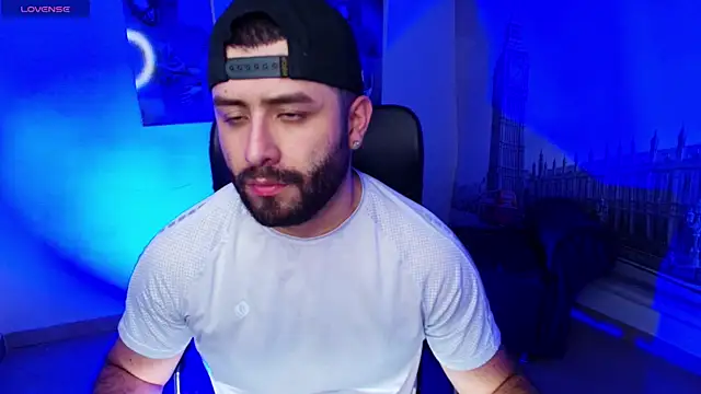 jhon bear03 online show from March 2025 11:23:01 AM