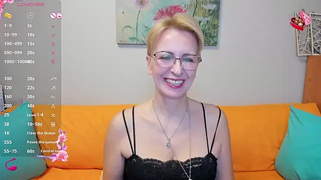 iamyourdream89 online show from March 2025 05:35:02 PM