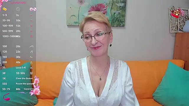 iamyourdream89 online show from March 2025 06:44:02 PM