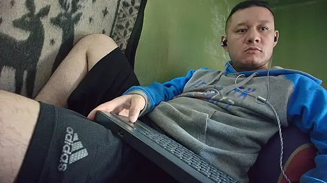 sweet cock28 online show from February 2026 03:28:02 PM