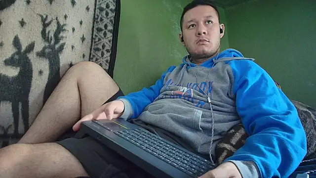 sweet cock28 online show from March 2026 03:17:01 PM