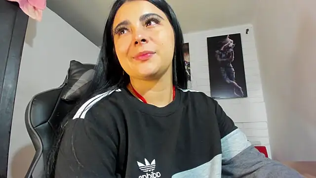 Natasha  Blue online show from November 2025 11:43:02 AM