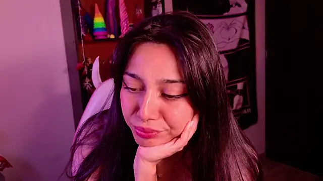 Snapshot of amber_yull chatting on May 2026 02:24:02 PM amber yull online show from May 2026 02:24:02 PM