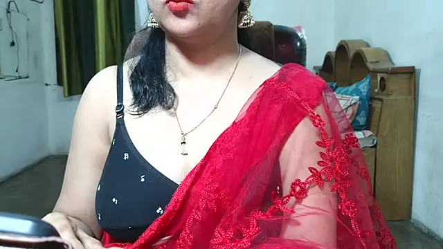 Snapshot of Cute_Mahi22 chatting on October 2025 06:16:02 AM Cute Mahi22 online show from October 2025 06:16:02 AM