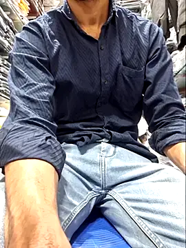 Samuel 0777 online show from November 2025 08:36:02 AM