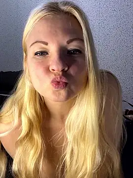 Julia beauty online show from February 2026 05:29:01 PM