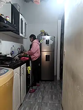 catire2323 online show from November 2025 12:35:02 AM