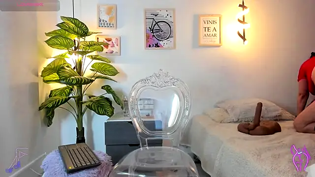 Rachel  Lang online show from September 2025 09:06:02 PM