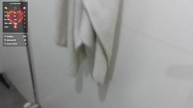 mini kunis online show from February 2025 09:56:01 PM