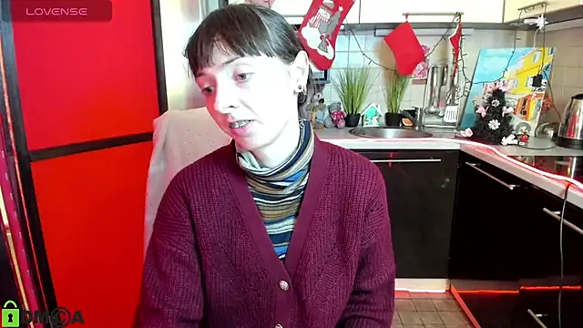 Snapshot of TayanaJons chatting on December 2025 08:08:01 AM TayanaJons online show from December 2025 08:08:01 AM