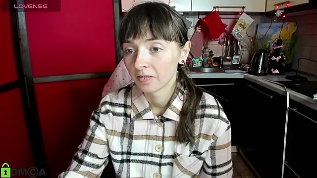 Snapshot of TayanaJons chatting on December 2025 09:29:02 AM TayanaJons online show from December 2025 09:29:02 AM