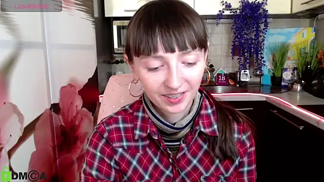 Snapshot of TayanaJons chatting on March 2026 08:18:01 AM TayanaJons online show from March 2026 08:18:01 AM