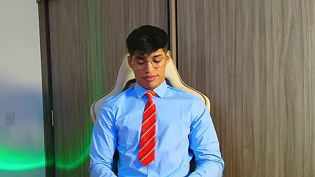 Jimmy Leeh  online show from November 2025 05:06:02 AM