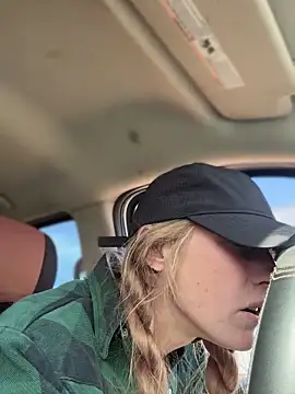 GoldenFlameGoddess online show from March 2026 05:01:02 PM