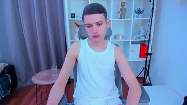 andboyfor6 online show from May 2026 10:44:02 AM