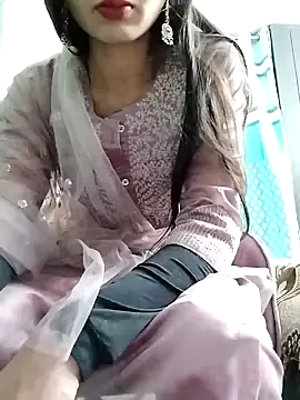 Snapshot of Noor_Darliing chatting on January 2025 06:14:02 PM Noor Darliing online show from January 2025 06:14:02 PM