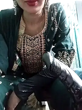 Snapshot of Noor_Darliing chatting on February 2025 09:10:01 PM Noor Darliing online show from February 2025 09:10:01 PM