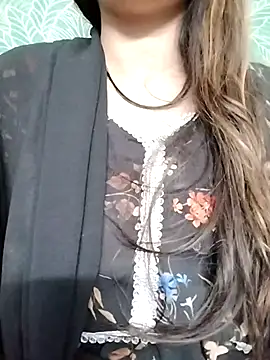 Snapshot of Noor_Darliing chatting on February 2025 09:33:01 PM Noor Darliing online show from February 2025 09:33:01 PM