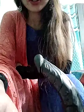 Snapshot of Noor_Darliing chatting on February 2025 03:24:02 PM Noor Darliing online show from February 2025 03:24:02 PM