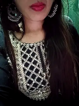 Snapshot of Noor_Darliing chatting on October 2025 04:59:02 PM Noor Darliing online show from October 2025 04:59:02 PM