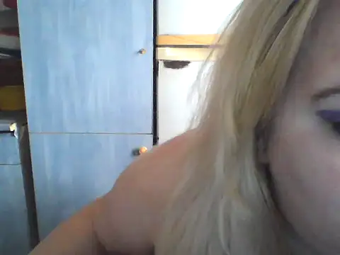 D Marinna online show from December 2025 09:35:02 AM