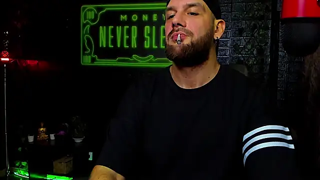 LexXHardy online show from October 2025 03:54:01 PM