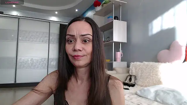 Snapshot of Fire_Sally chatting on June 2026 04:20:01 PM Fire Sally online show from June 2026 04:20:01 PM