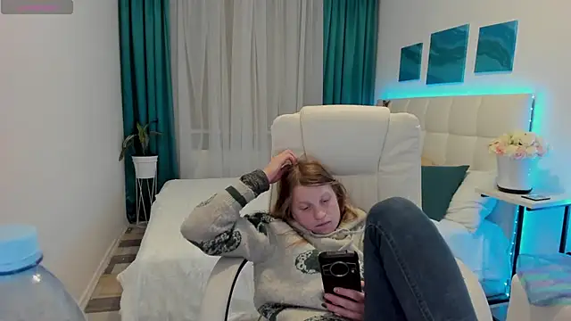 Kathlyn  Heath online show from March 2025 10:18:02 PM