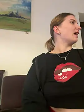 Snapshot of secretcrazy69 chatting on January 2025 05:34:01 PM secretcrazy69 online show from January 2025 05:34:01 PM