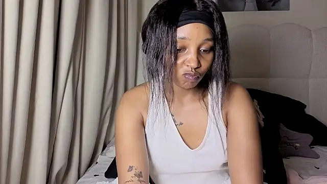 sexycabdy online show from July 2026 04:43:02 PM