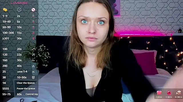 Linda Bryant online show from December 2024 04:03:02 AM