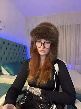  Chlo  e online show from October 2025 09:42:01 PM