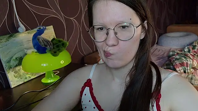 Snapshot of MiriamOr chatting on June 2026 08:28:01 AM MiriamOr online show from June 2026 08:28:01 AM