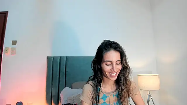 Nina Cavaali online show from December 2024 02:27:02 PM