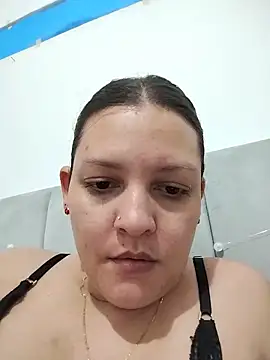 Snapshot of Mia_Hampton chatting on May 2026 03:31:01 PM Mia Hampton online show from May 2026 03:31:01 PM