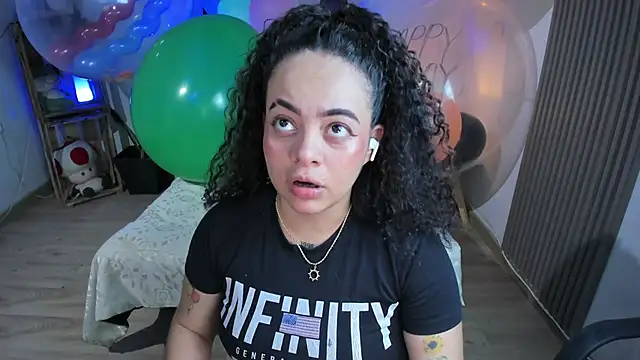 Cuttiealice online show from January 2025 03:32:02 PM