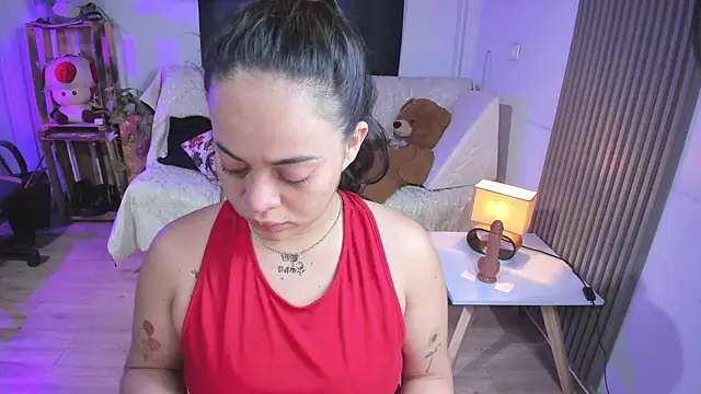 Cuttiealice online show from February 2025 12:27:01 PM