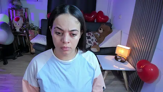 Cuttiealice online show from February 2025 03:43:02 PM