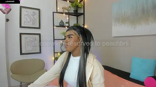 Briana Wells  online show from December 2025 01:20:02 PM