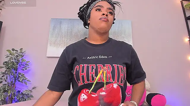 Briana Wells  online show from February 2026 12:59:02 PM