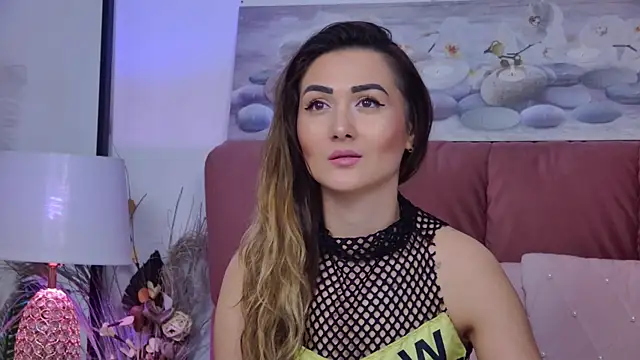 NicolLopeze online show from February 2025 03:20:02 PM