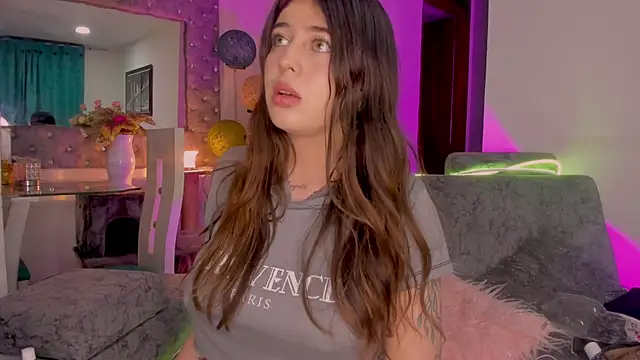 zoe kittylove online show from November 2025 03:18:02 AM