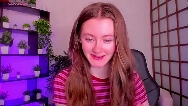 KateCuddle online show from November 2025 02:33:02 AM