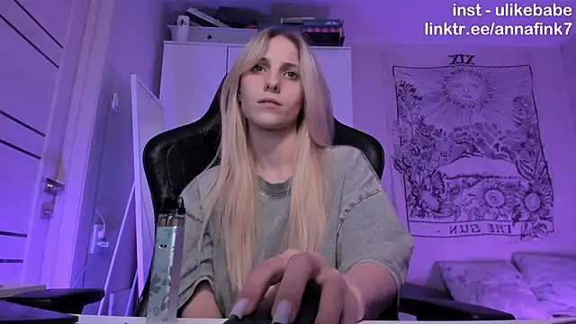 Snapshot of Anna_Fink chatting on October 2025 09:34:02 PM Anna Fink online show from October 2025 09:34:02 PM