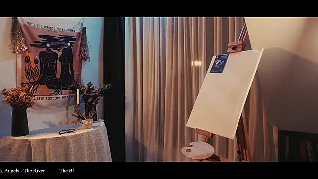 WebCora online show from March 2026 06:12:02 PM