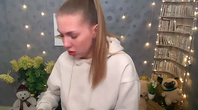 Snapshot of Sport_Tall_Doll chatting on March 2025 08:20:02 AM Sport Tall Doll online show from March 2025 08:20:02 AM