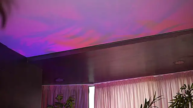 HotSkinnyX online show from November 2025 09:02:02 AM