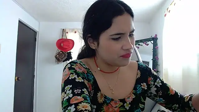 InocentHeaven1 online show from December 2024 12:33:02 PM